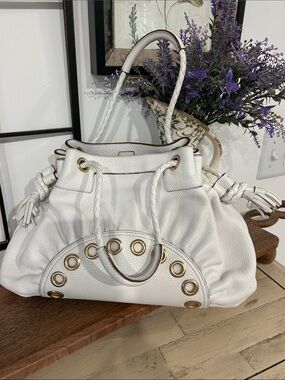 Anya Hindmarch White Leather Drawstring Shoulder Bag with Gold Eyelets